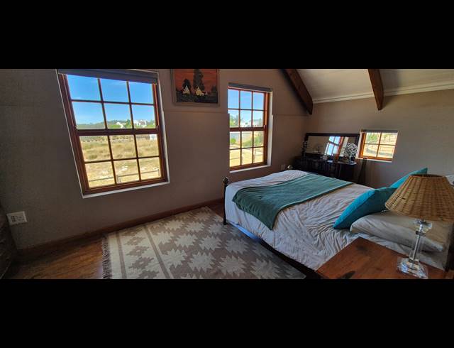 5 BEDROOM HOUSE FOR SALE IN CAPE FARMS